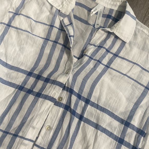 Liverpool white & blue button down top xs - Picture 3 of 3